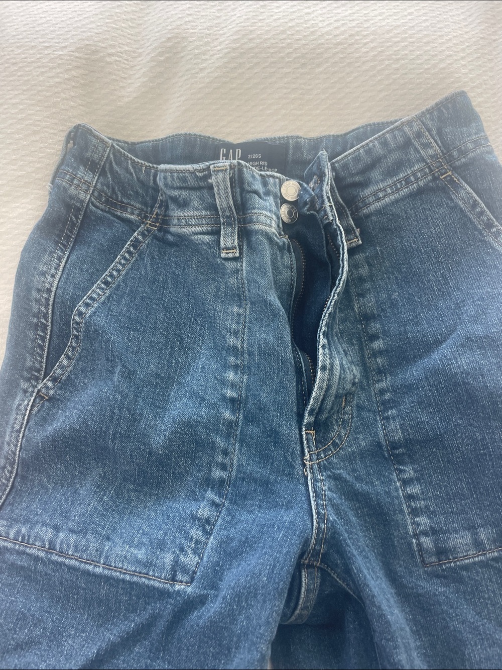 Gap high rise wide leg crop jeans size 26 or 2 - Picture 4 of 5